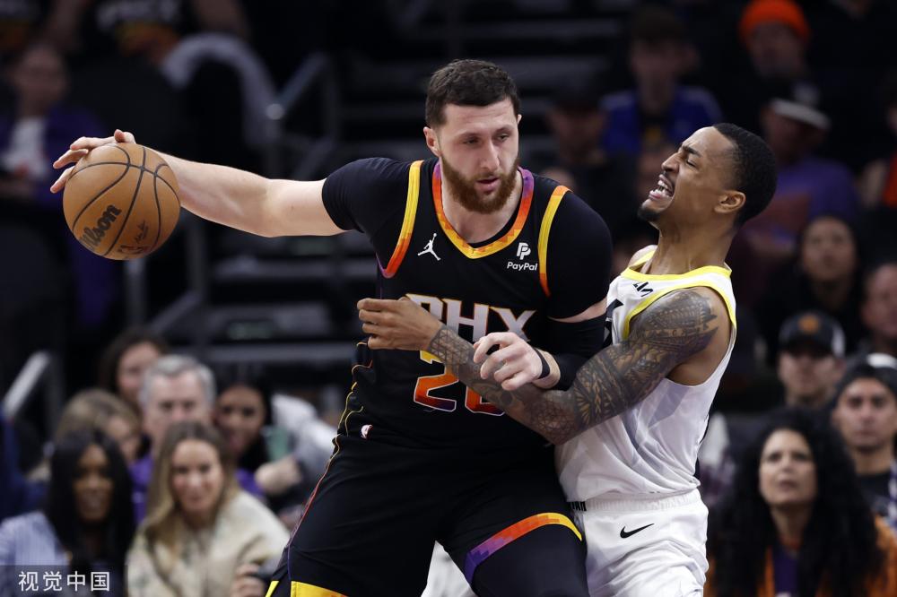 而在中场方 而在中场方